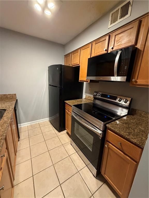 Building Photo - 3175 7 Pines Ct NW