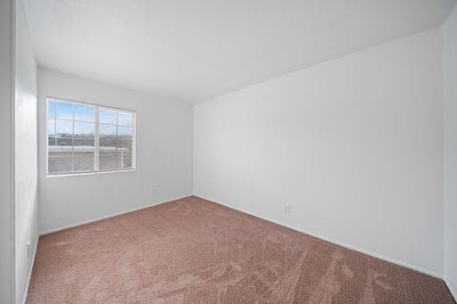 Building Photo - San Diego New Years Special Two Weeks FREE 3 bed /2 bath Home w Garage, Enclosed Patios, Fireplac...