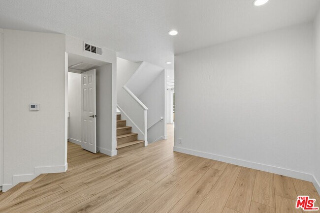 Building Photo - 18730 Hatteras St