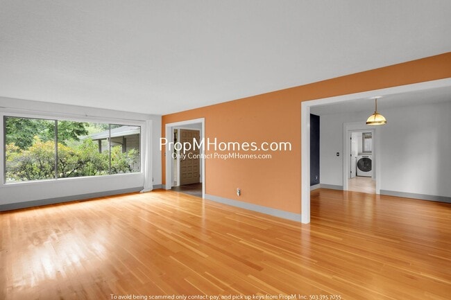 Building Photo - Sleek + Stylish Four Bedroom Escape in Palisades! DEPOSIT SPECIAL