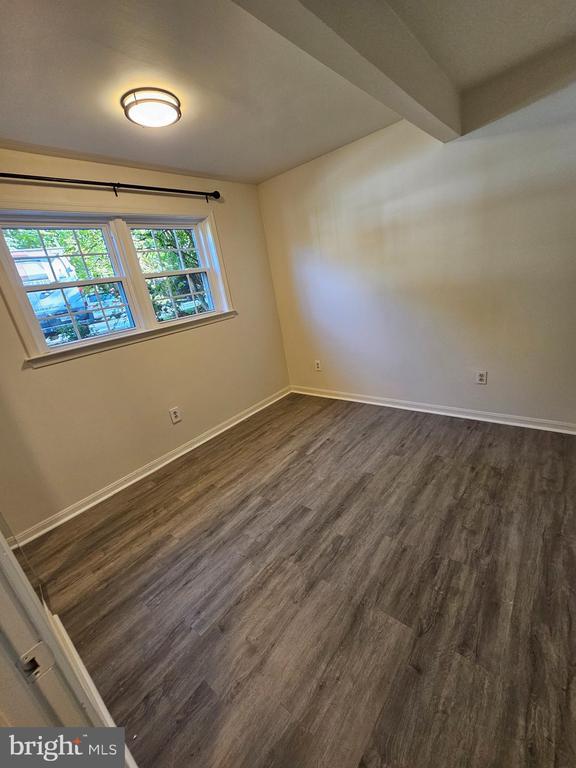 Building Photo - 10520 Pine Haven Terrace