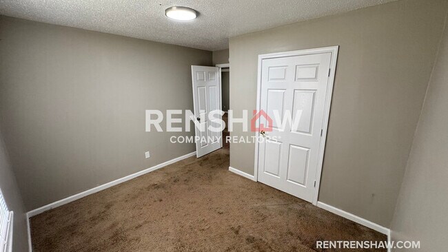 Building Photo - 158 Navy Dr