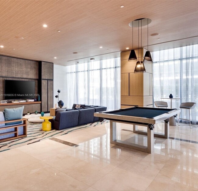 Building Photo - 55 SW 9th St