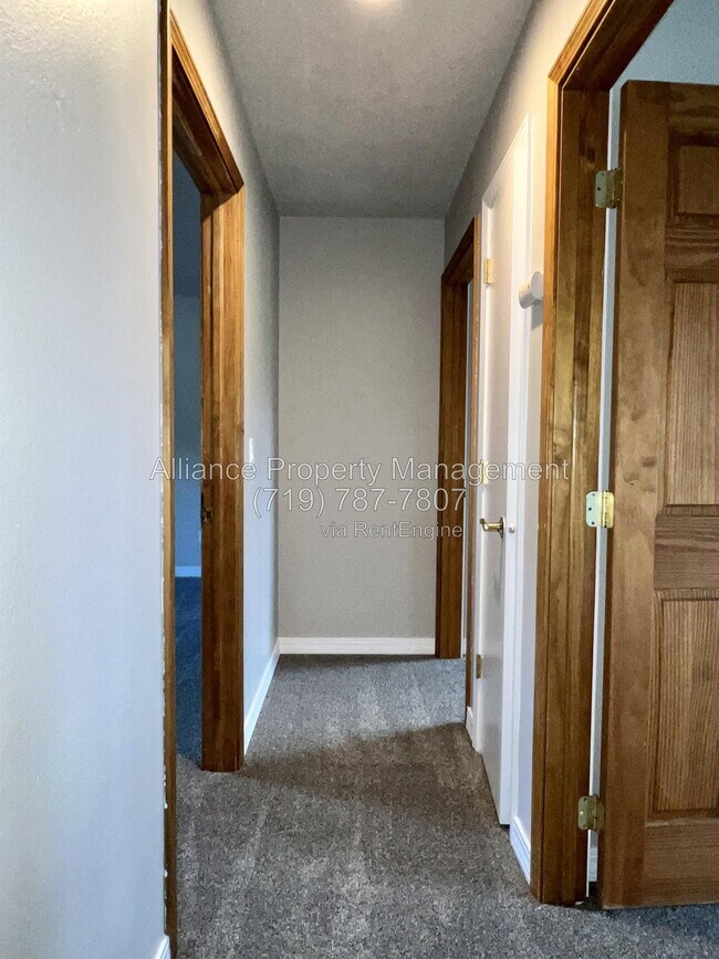 Building Photo - 6318 Galway Dr