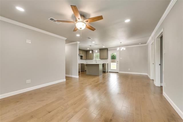 Building Photo - 600 N 1st St