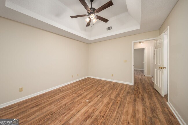 Building Photo - 536 Loblolly Ln