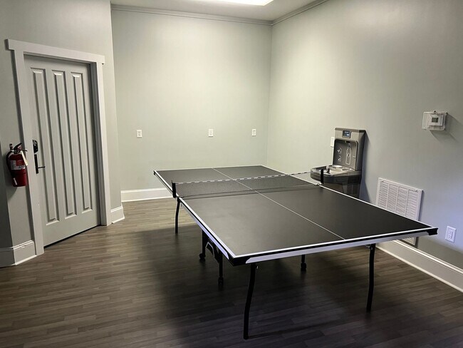 Building Photo - 3 Bedroom Townhome Woodlands of Clemson