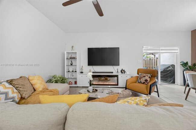 Building Photo - 26437 SW 149th Ave