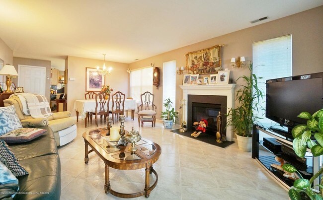 Building Photo - 81 Pagoda Ln