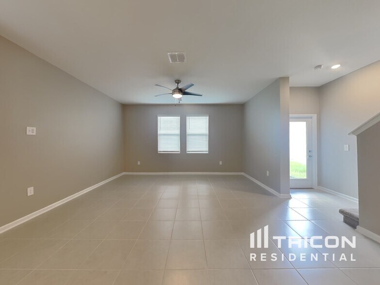 Building Photo - 728 Abita Aly