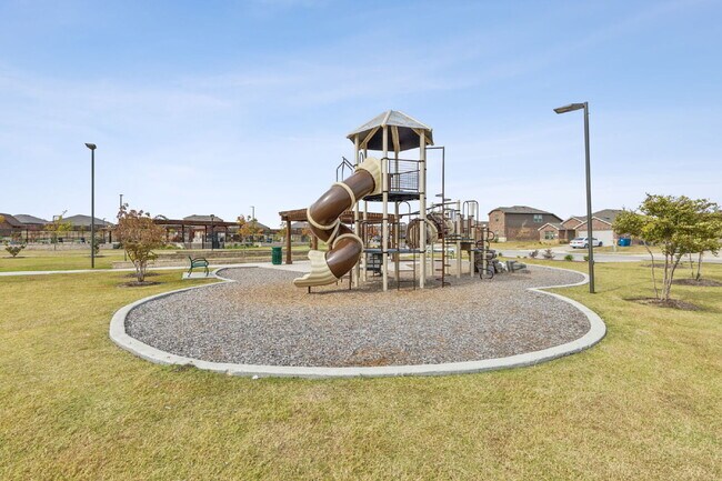 Building Photo - 606 Wrangler Dr