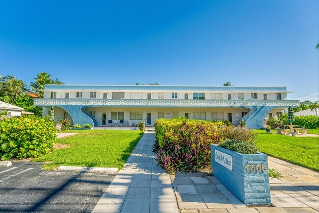 Building Photo - 1006 Casuarina Rd
