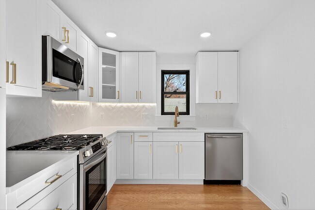 Building Photo - 167 Harrison Ave