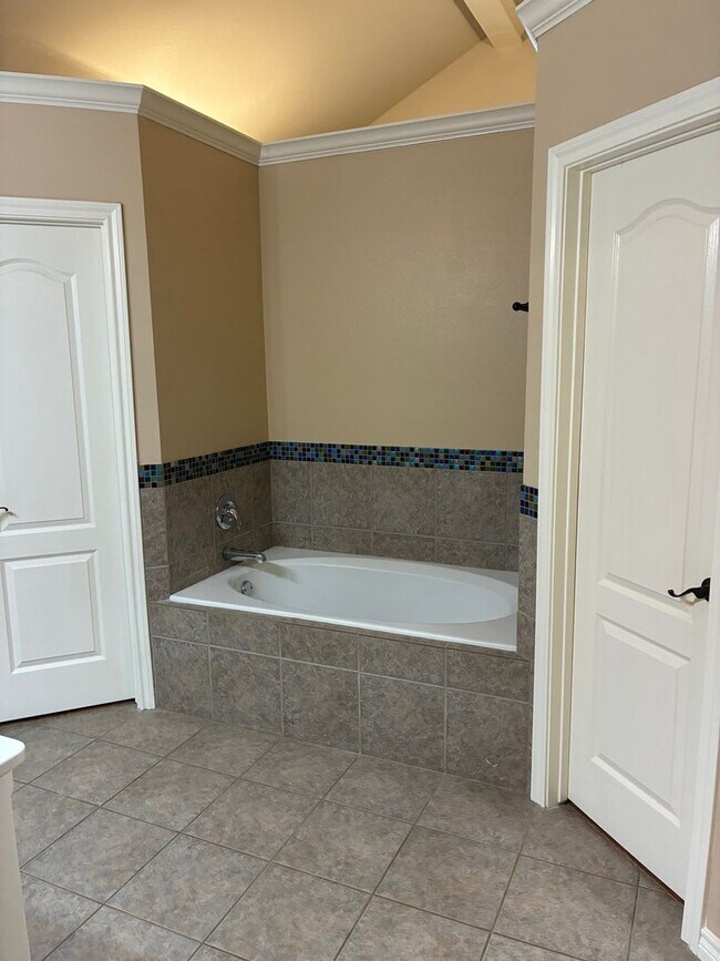Building Photo - 4 Bedroom | 3 Bath Cooper ISD