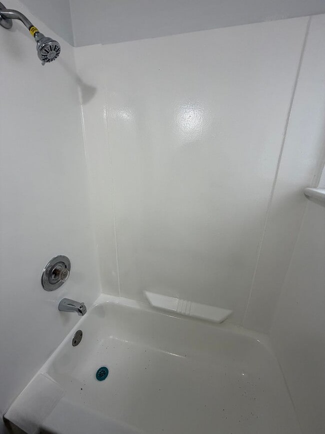 Building Photo - Renovated 4-Bedroom Home with Private Backyard – Section 8 Applicants Accepted