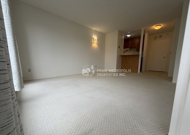 Building Photo - 5 Admiral Dr