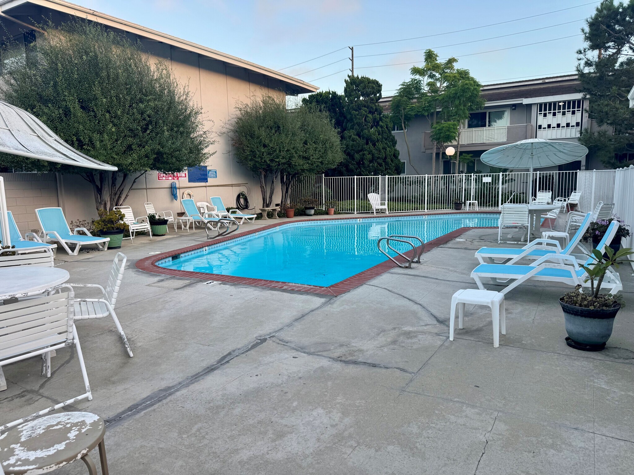 Community pool - 3210 Merrill Dr