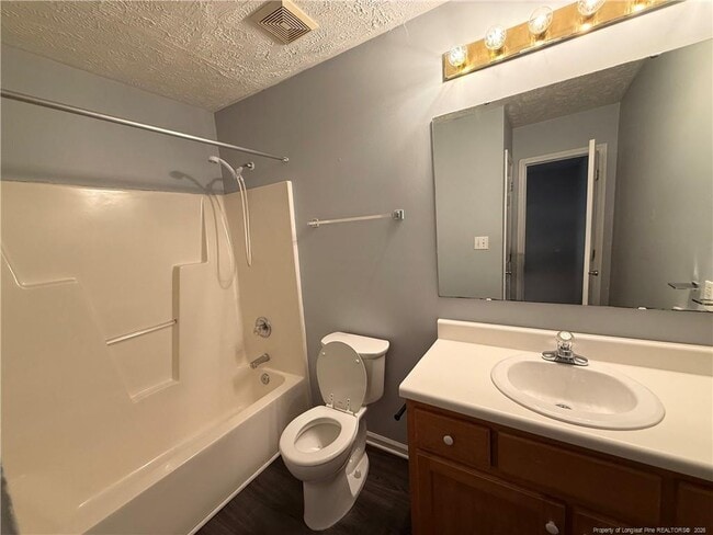 Building Photo - 231 Bahia Ln