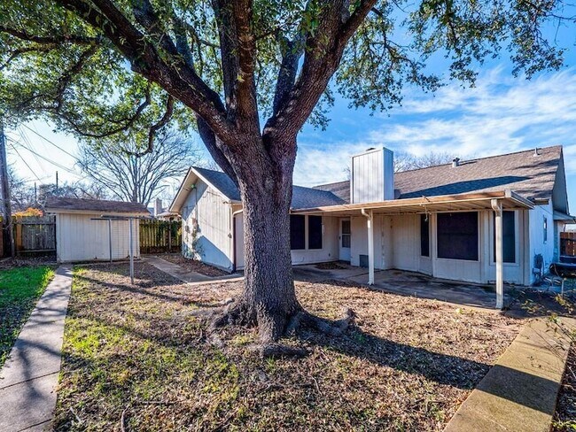 Building Photo - 1101 Cresswell Dr