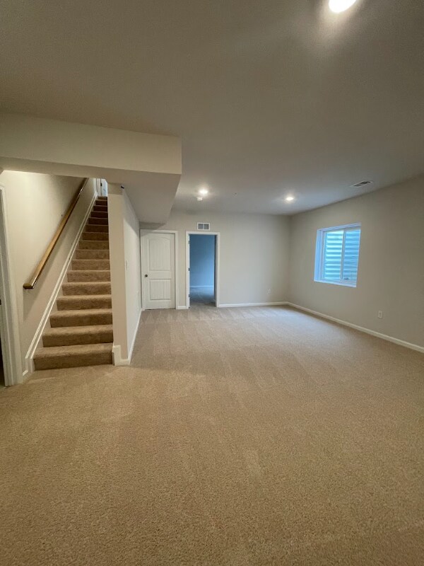 Building Photo - 12 buttercup Cir