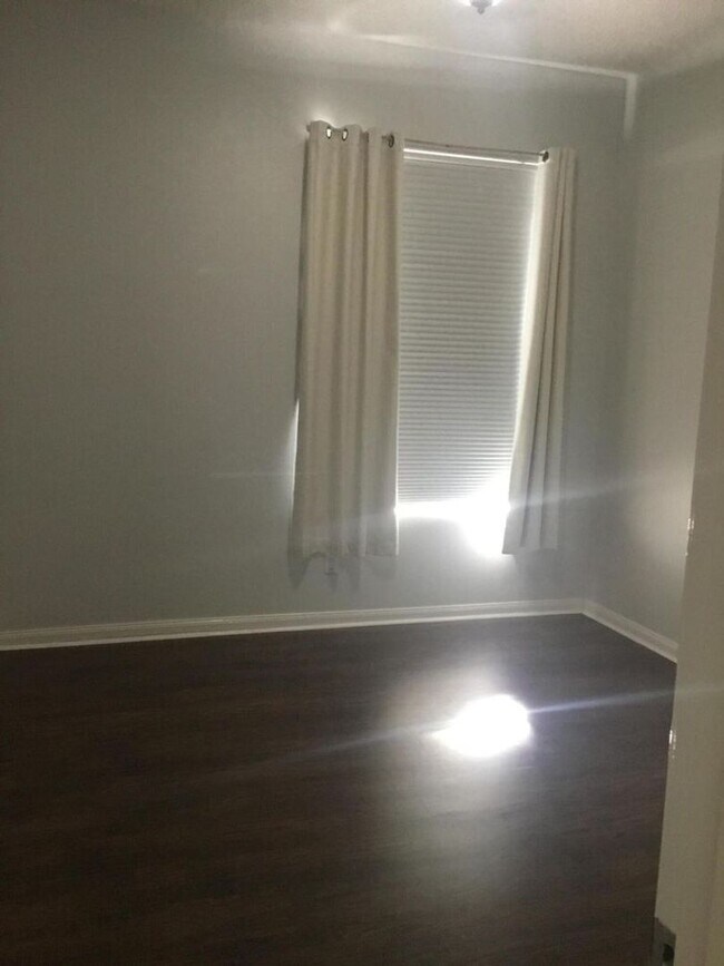 Building Photo - 150 Lost Bridge Dr