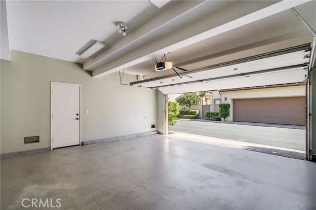 Building Photo - 82 Passage