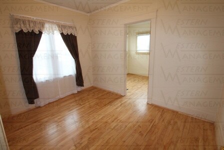 Second Bedroom - 425 Lewis Ave