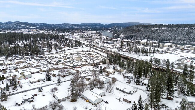Building Photo - Stunning 5-Bedroom Home on Nearly 1 Acre – Fully Fenced w/ Treehouse | Indian Meadows | Coeur d’A...