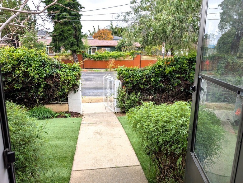 Building Photo - 1801 Dorchester Avenue