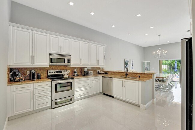 Building Photo - 23443 Mirabella Cir