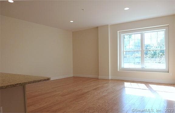 Building Photo - 390 Boston Neck Rd