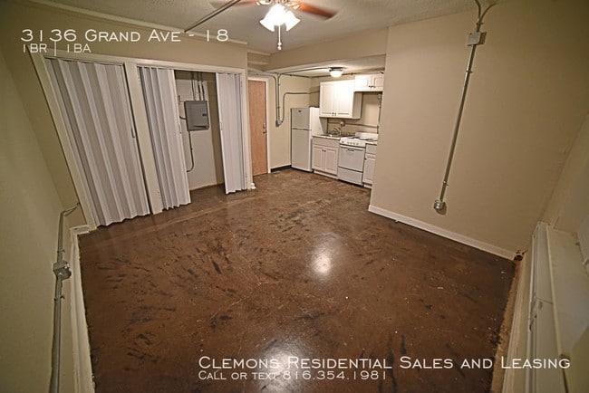 Building Photo - 3136 Grand | Special - First Month Free!