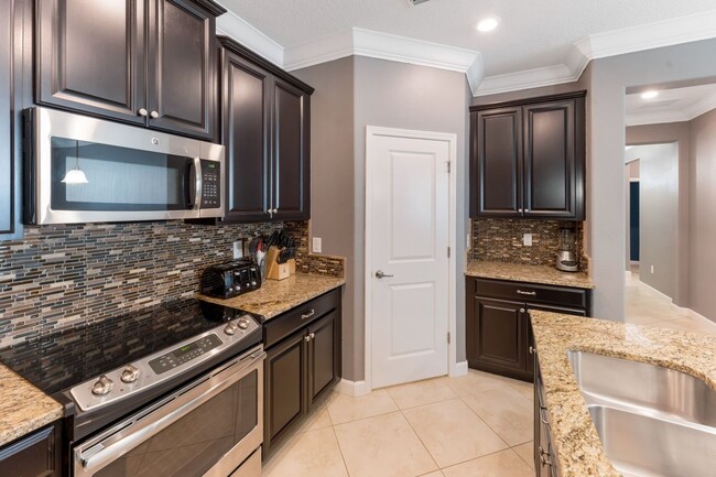 Building Photo - 13156 Green Violet Dr