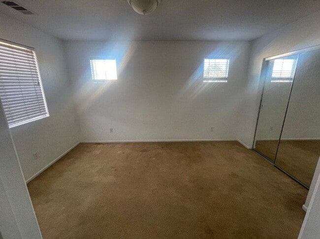 Building Photo - 123 Franciscan Way