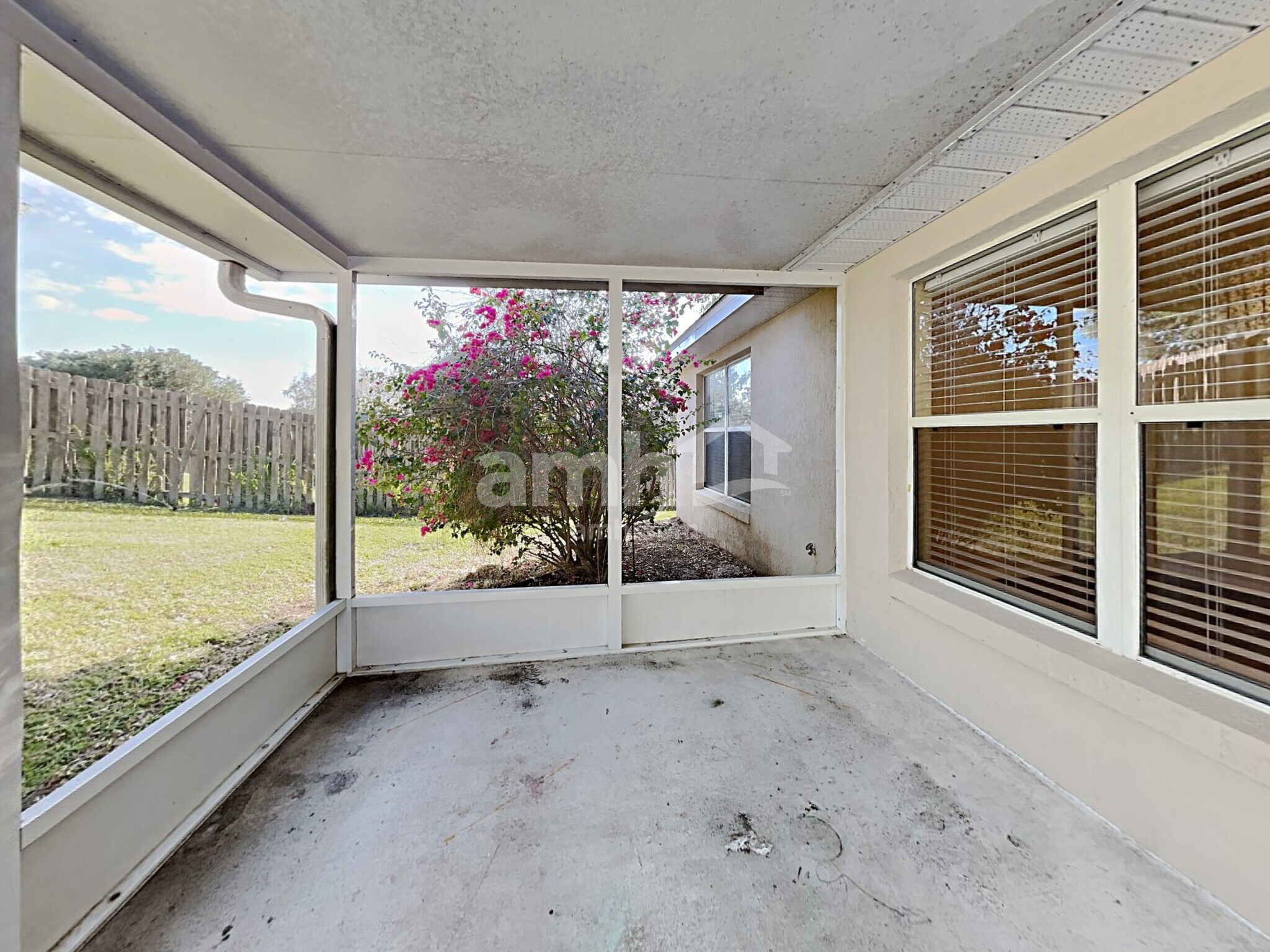 Building Photo - 660 Winding Lake Dr