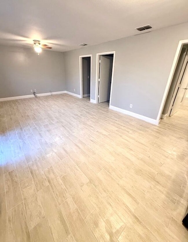 Building Photo - 5228 Cherry Ave