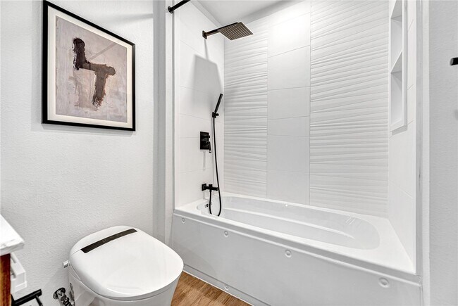 Building Photo - 1122 Emilia Ave