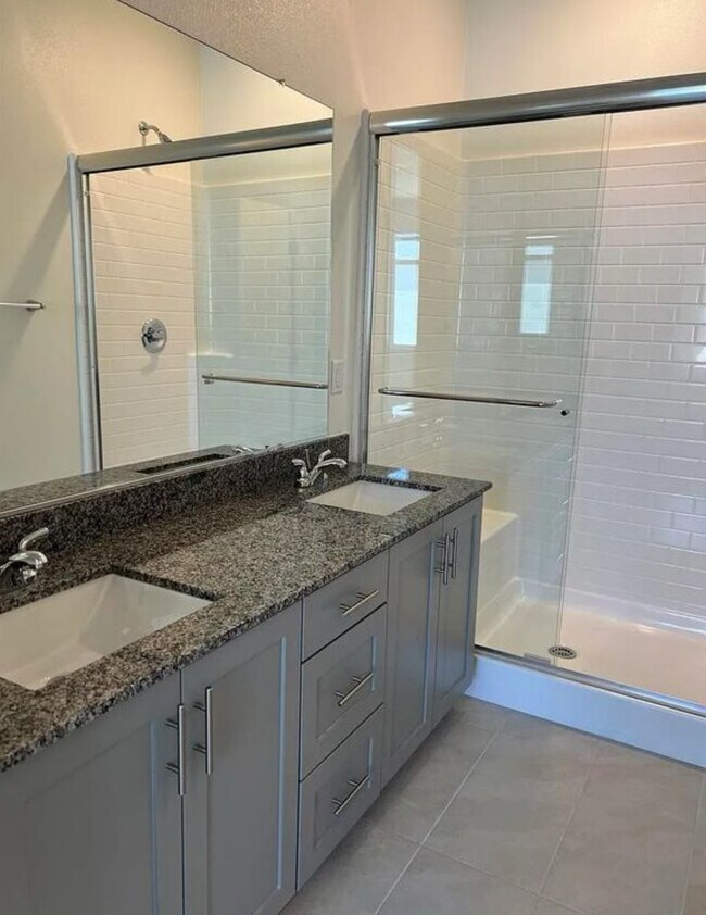 Building Photo - 5491 Seacliff Pl