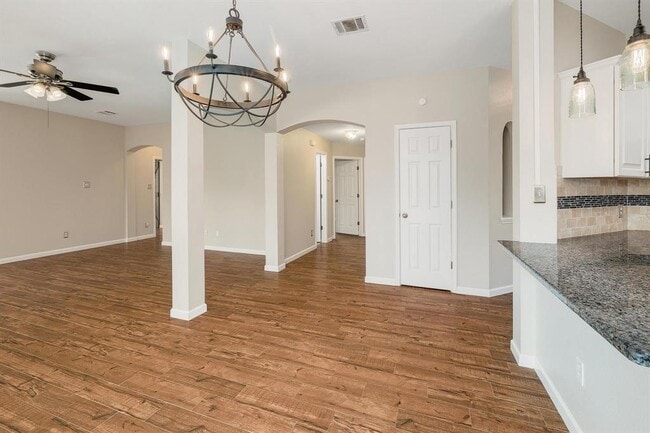 Building Photo - 606 Horizon Trail