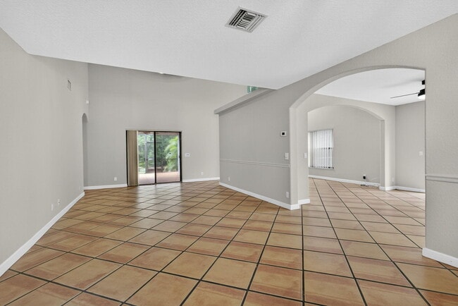 Building Photo - 131 Island Way