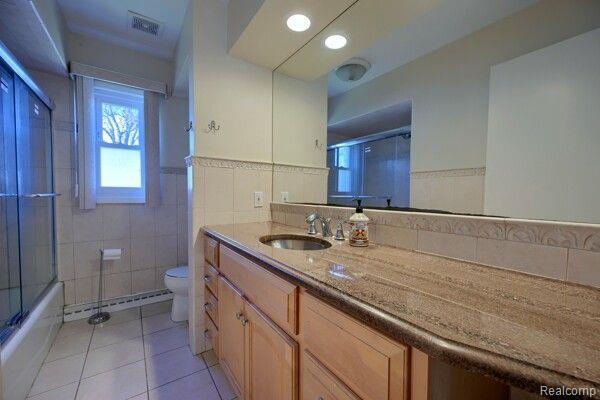 Building Photo - 3340 Windcroft St