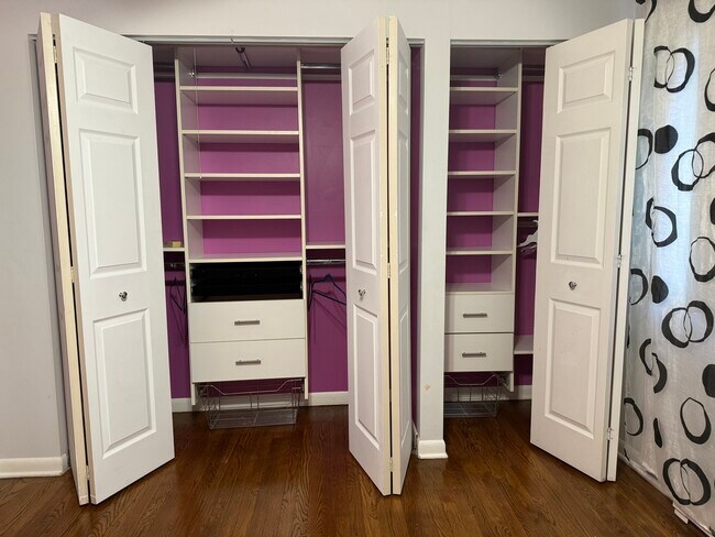 Building Photo - 1710 Dempster St