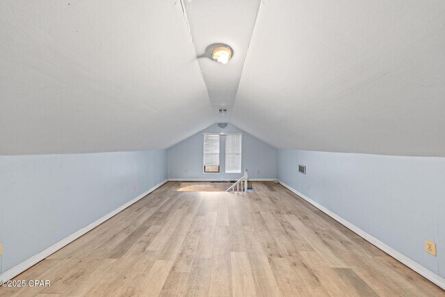 Building Photo - 301 Fairway Blvd