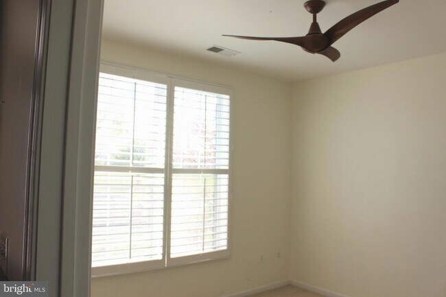 Building Photo - 23261 Carters Meadow Terrace