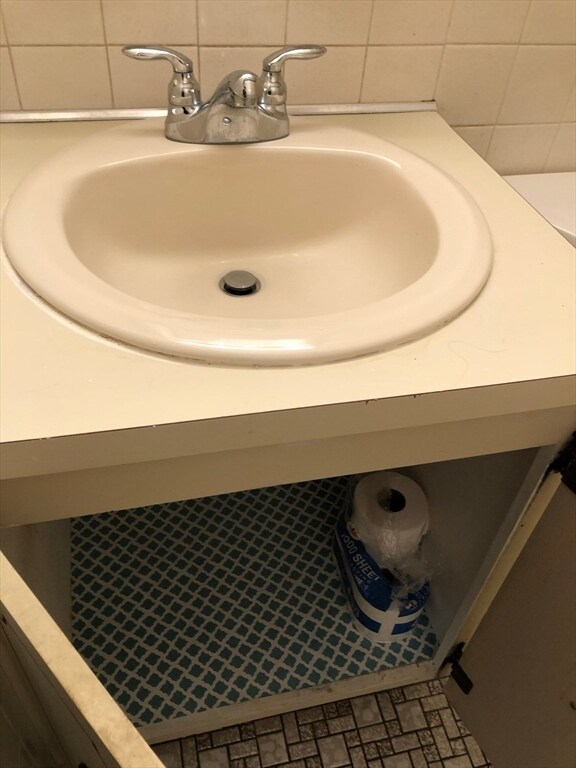 Building Photo - 245 Sea St