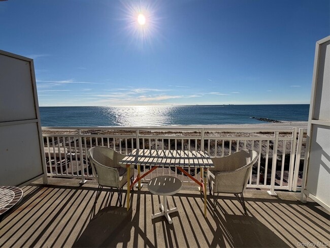 Building Photo - 830 Shore 5J