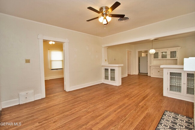 Building Photo - 1703 E Rio Grande Ave