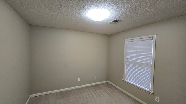 Building Photo - 1388 Hardwood Trail
