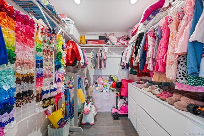 Building Photo - 449 Nassau Ave