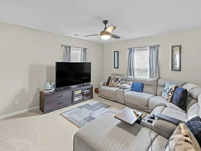 Building Photo - Earn Wealth While Leasing - Like a Homeowner - Lease to Own